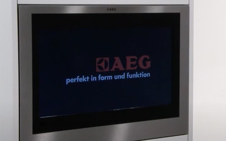 Установка телевизора AEG в колонну