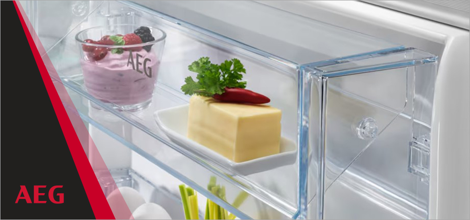 Как-прочистить-холодильник-Aeg1.jpg