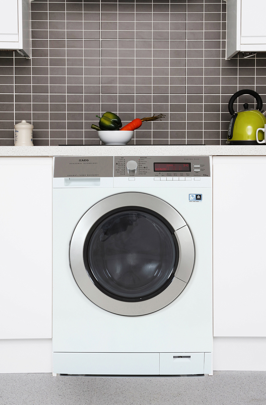 Стирально-сушильная машина AEG L87695NWD preview 5
