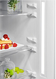 Холодильник AEG RCR736E5MB