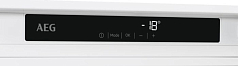 Встраиваемая морозильная камера AEG ABR81816NC