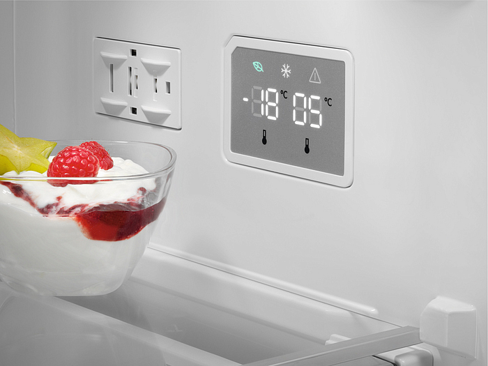 Холодильник AEG RCR646F3MX preview 4