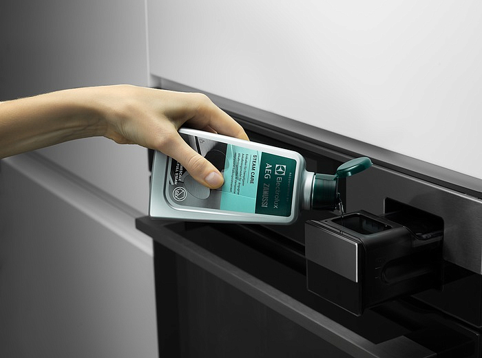 Средство от накипи для духовых шкафов с паровой очисткой AEG M3OCD200 preview 3