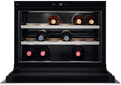 Встраиваемый винный шкаф AEG KWE884520M