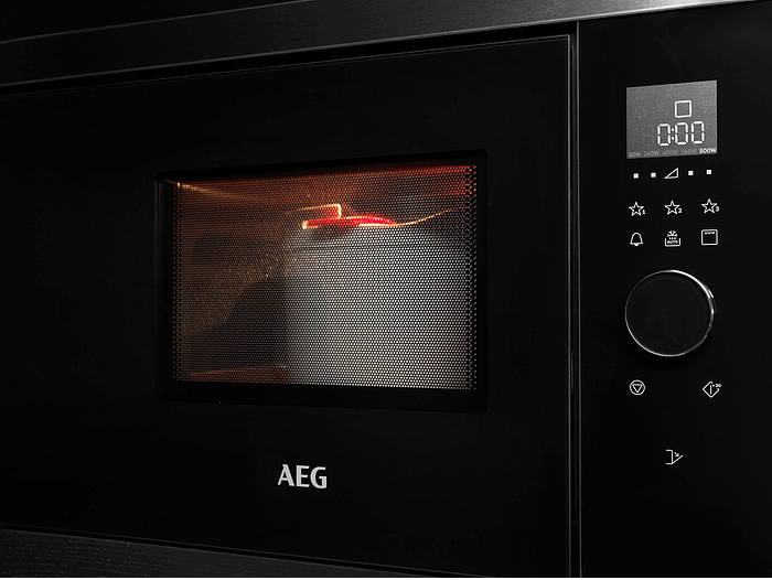 Встраиваемая микроволновая печь AEG MBE2658D-M preview 4