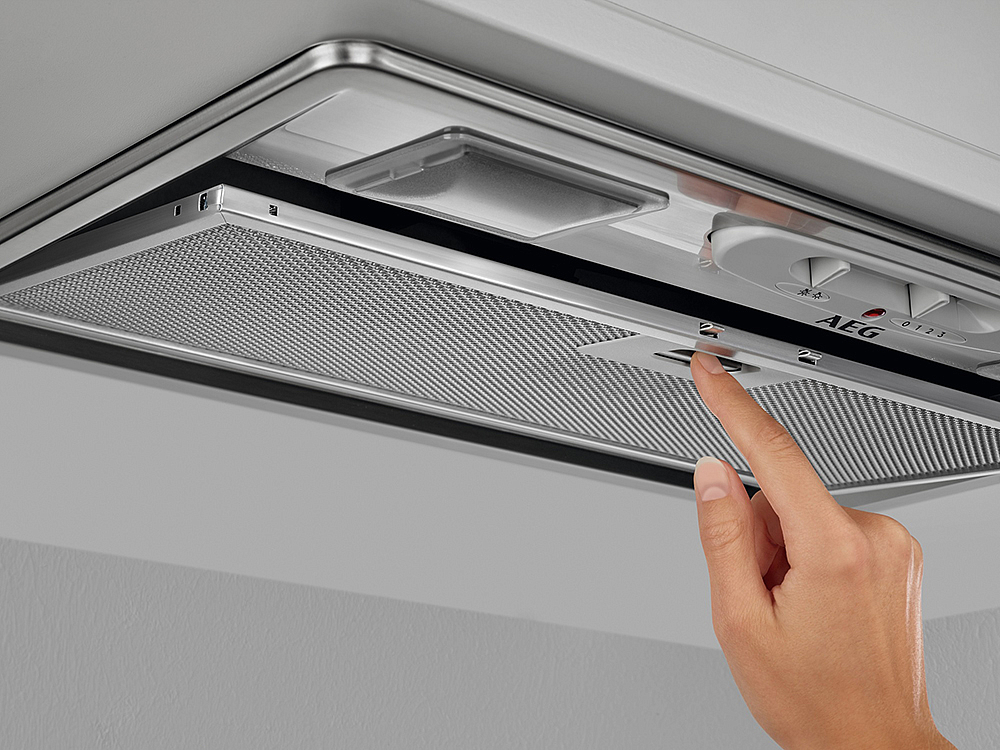 Встраиваемая вытяжка AEG DGB3523S preview 4